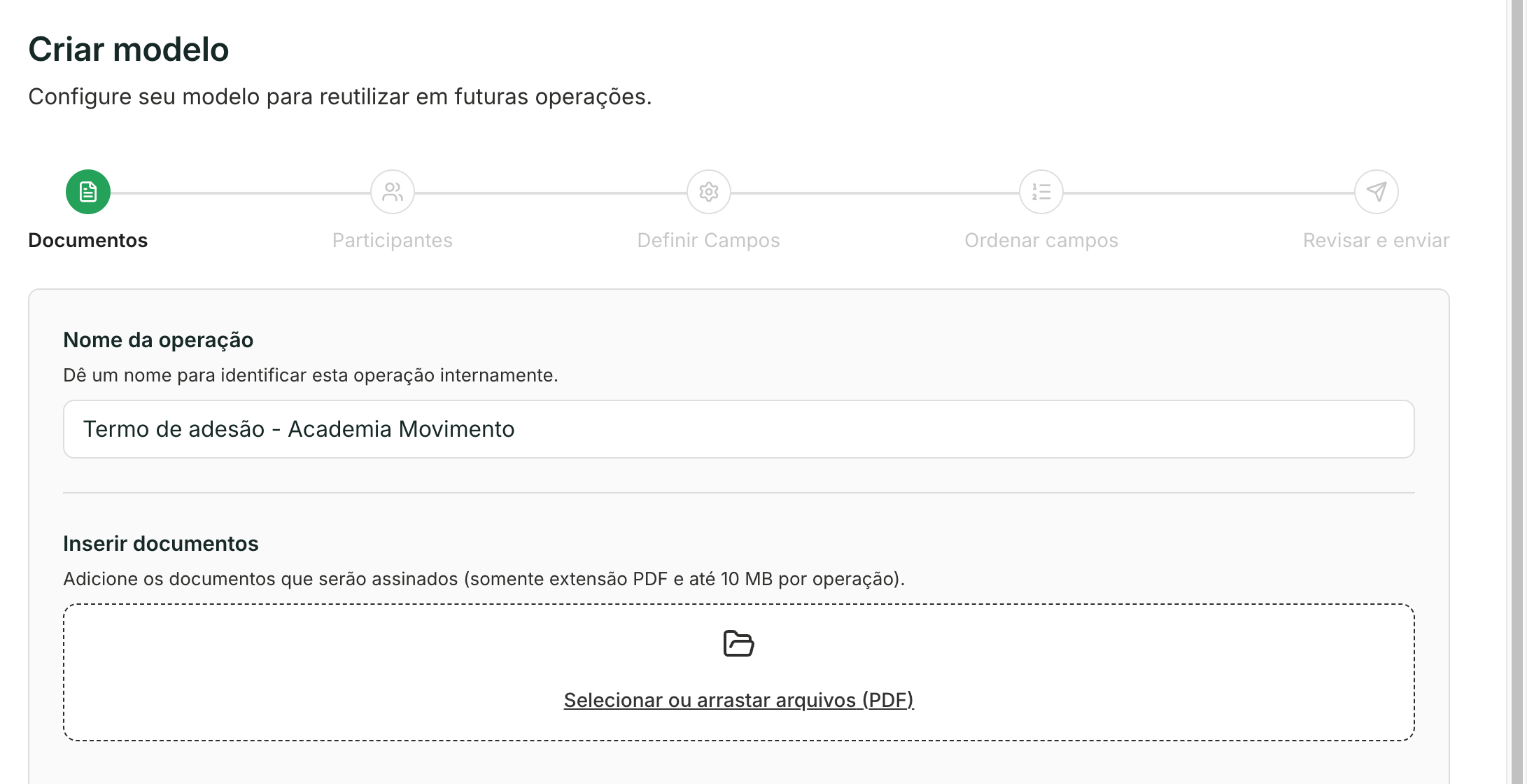 O assistente se chama Criar modelo e tem as mesmas etapas da criação de operação.