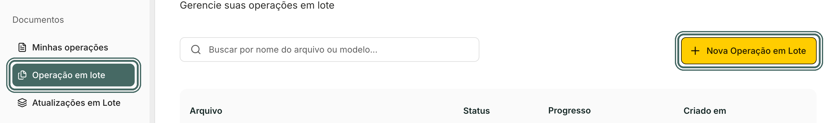O menu Operação em lote abre a lista de lotes. O botão Nova Operação em Lote começa um lote novo.