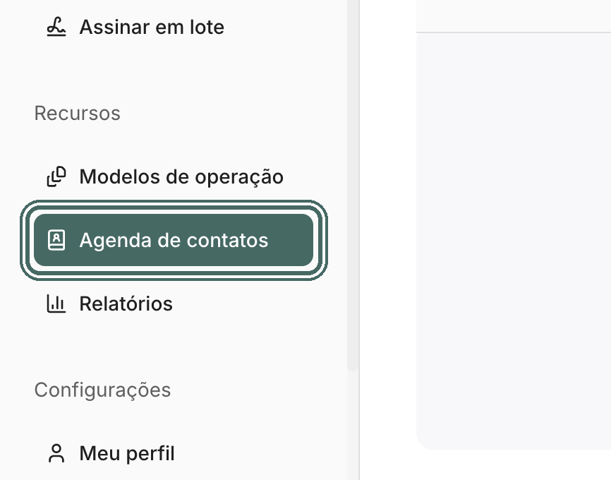 A Agenda de contatos fica no bloco Recursos do menu lateral.